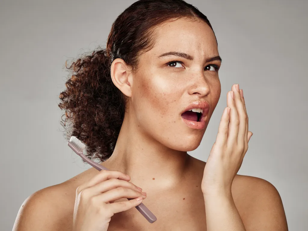 Causa del mal aliento | Clínica dental Astigarraga